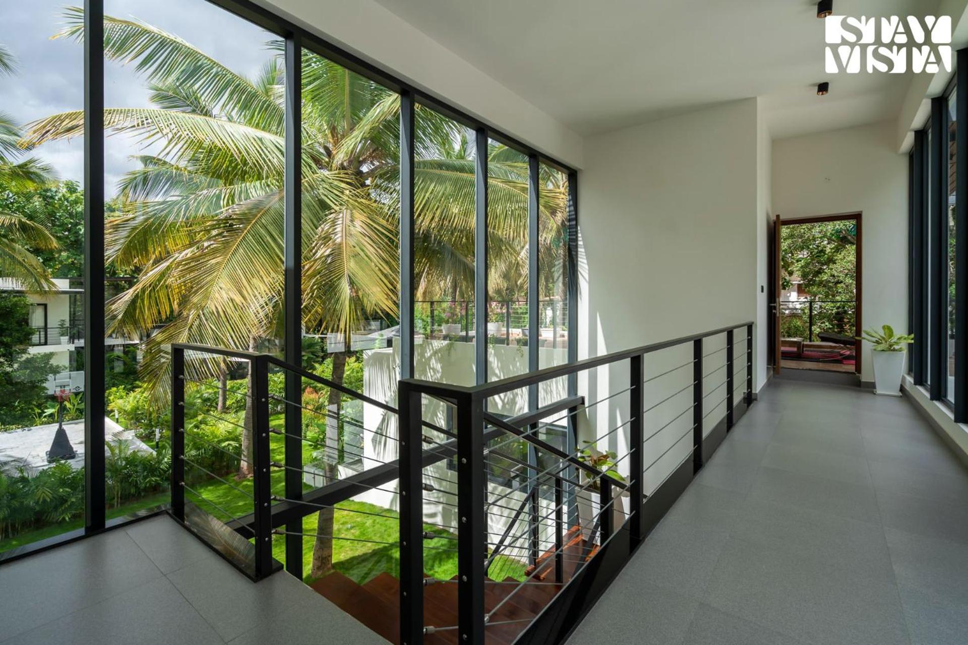 Stayvista At M Villa With Breakfast Included バンガロール エクステリア 写真