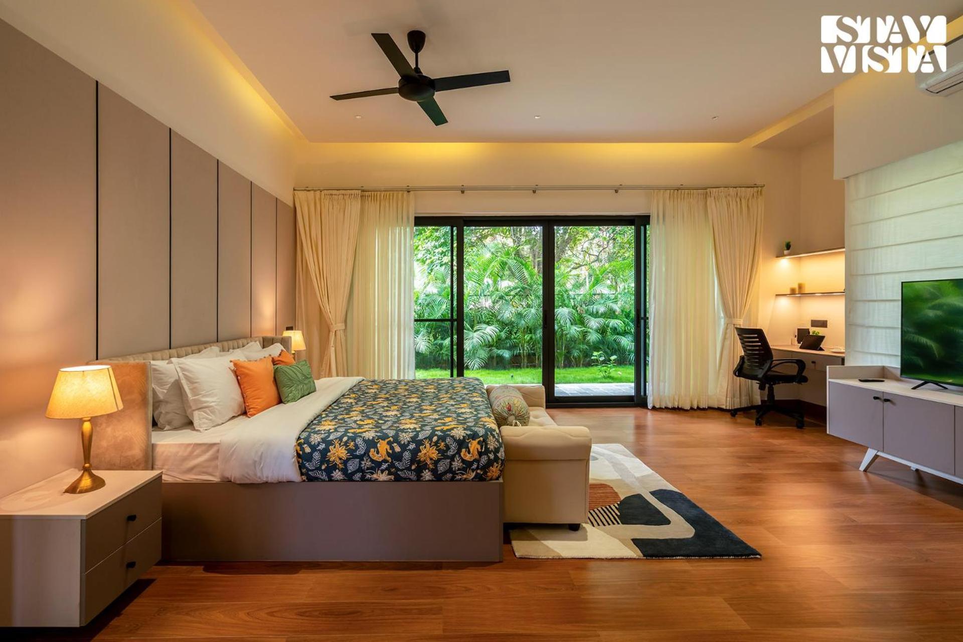 Stayvista At M Villa With Breakfast Included バンガロール エクステリア 写真