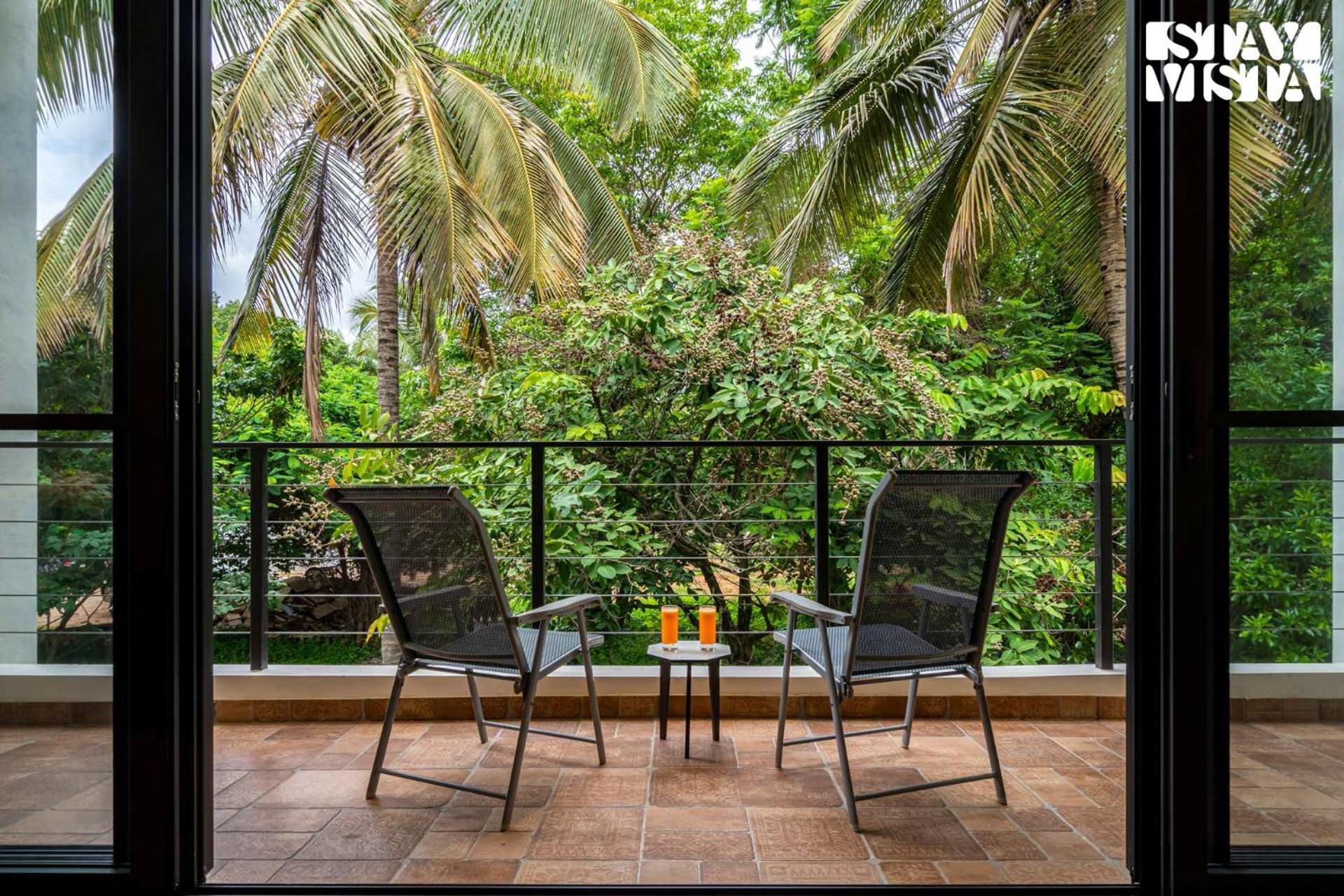 Stayvista At M Villa With Breakfast Included バンガロール エクステリア 写真